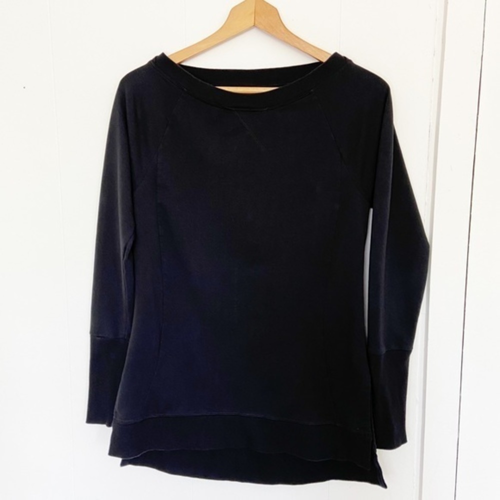 Lucy activewear‎ black sweatshirt long length split side small